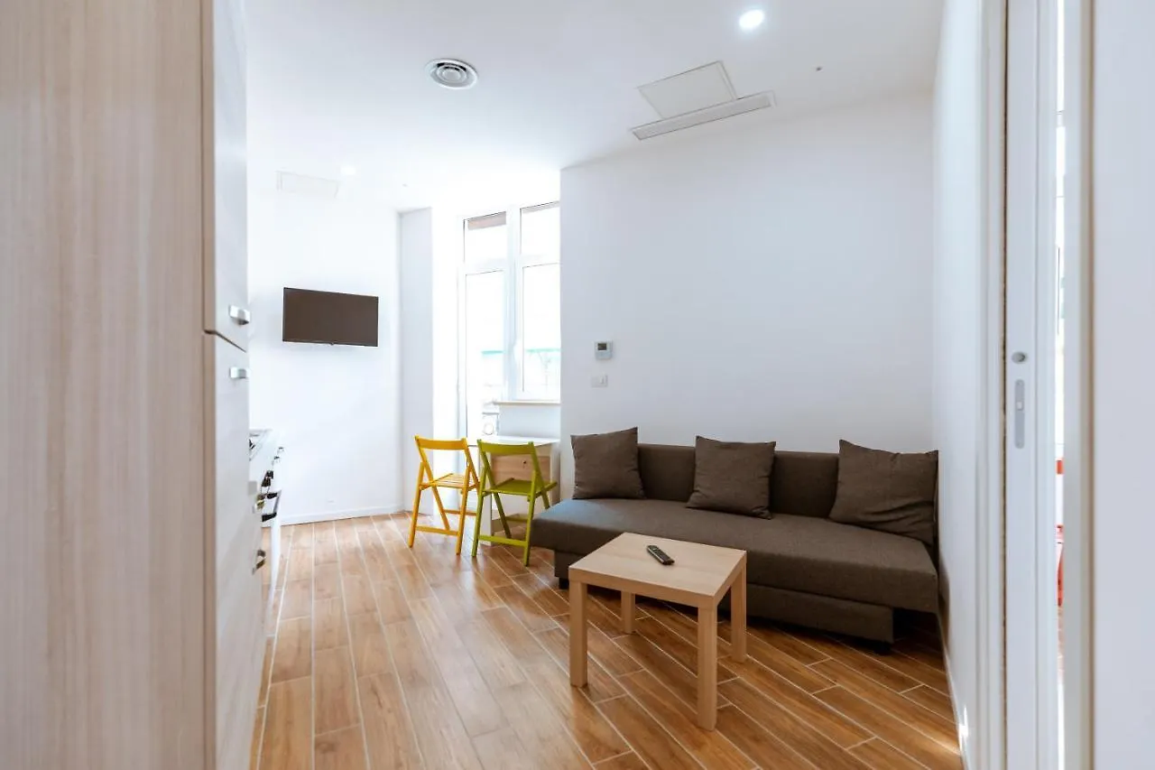 Central House - Apartments In Naples Appart hôtel