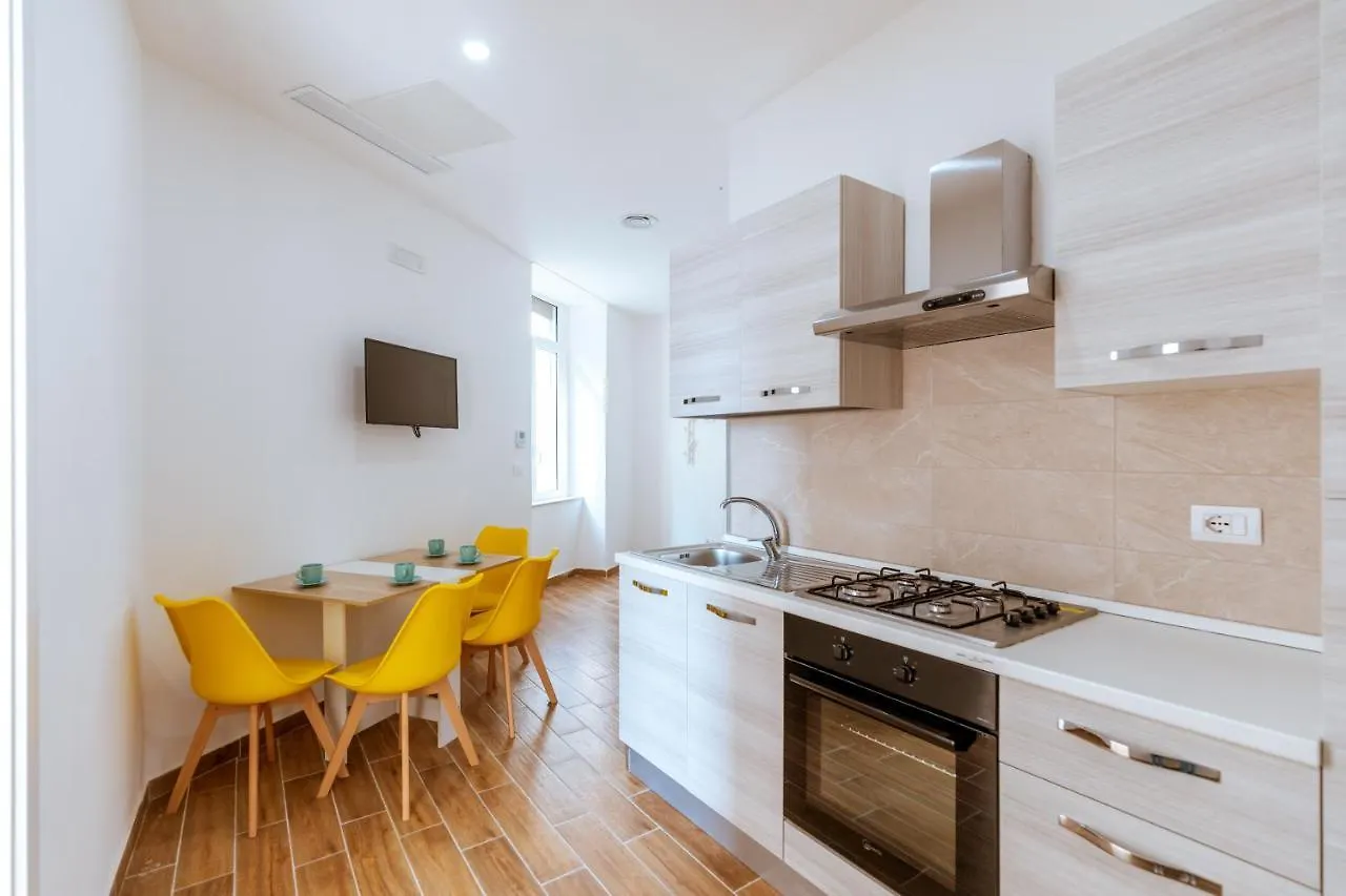 Central House - Apartments In Naples Appart hôtel