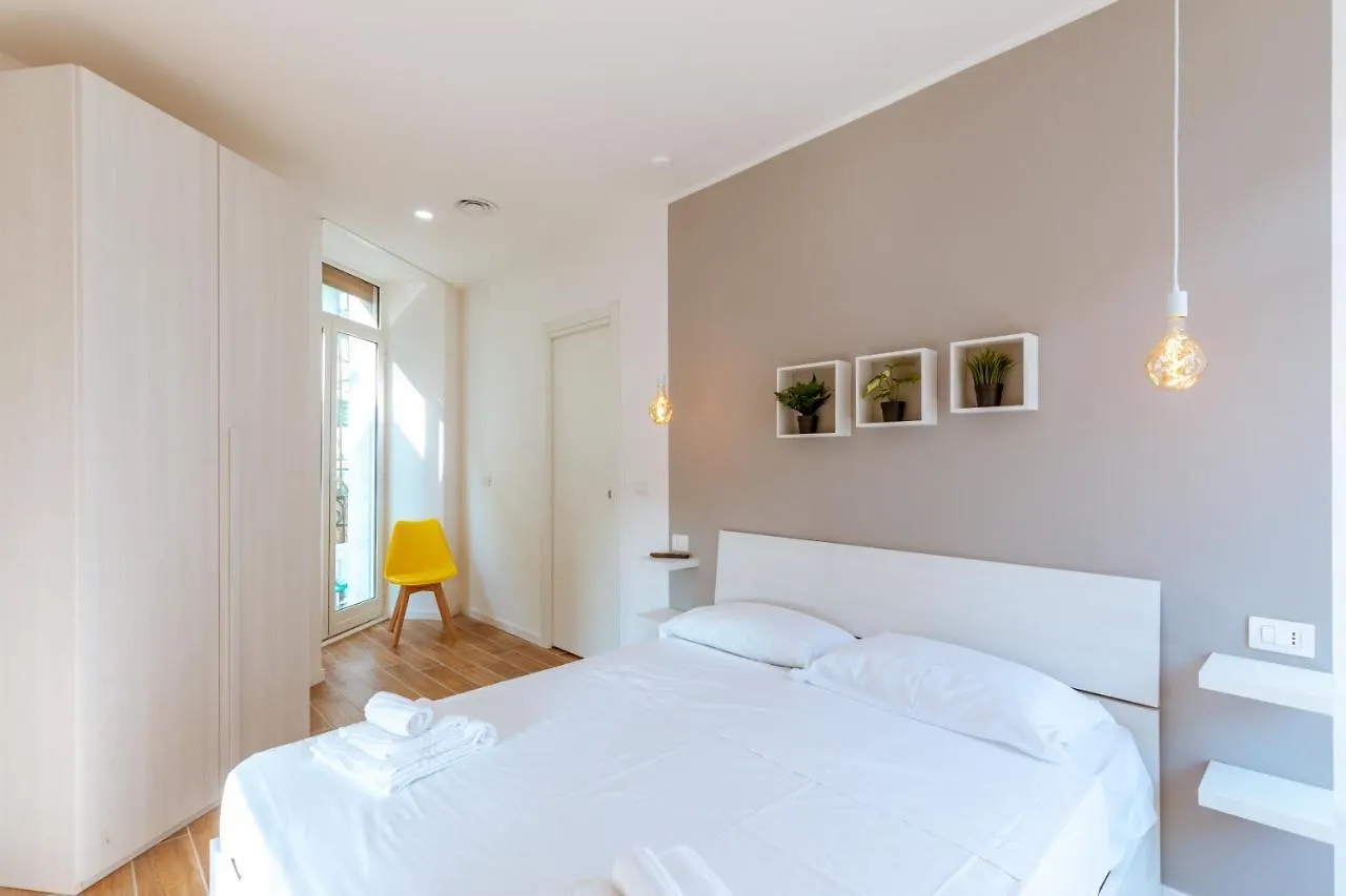 Central House - Apartments In Naples Appart hôtel